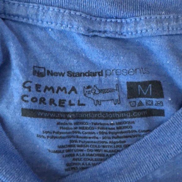 “PUGS NOT DRUGS” shirt - Picture 2 of 2